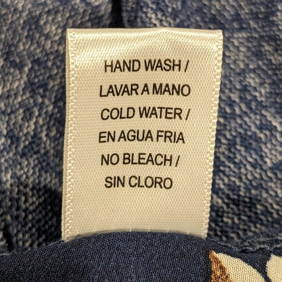 Maternity 3/4 length soft shirt - size medium - Picture 7 of 7